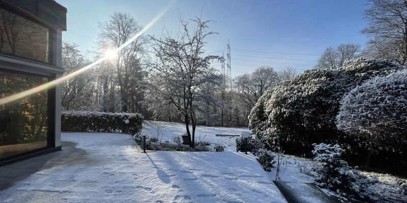 Terrasse am Seminarraum im Schnee